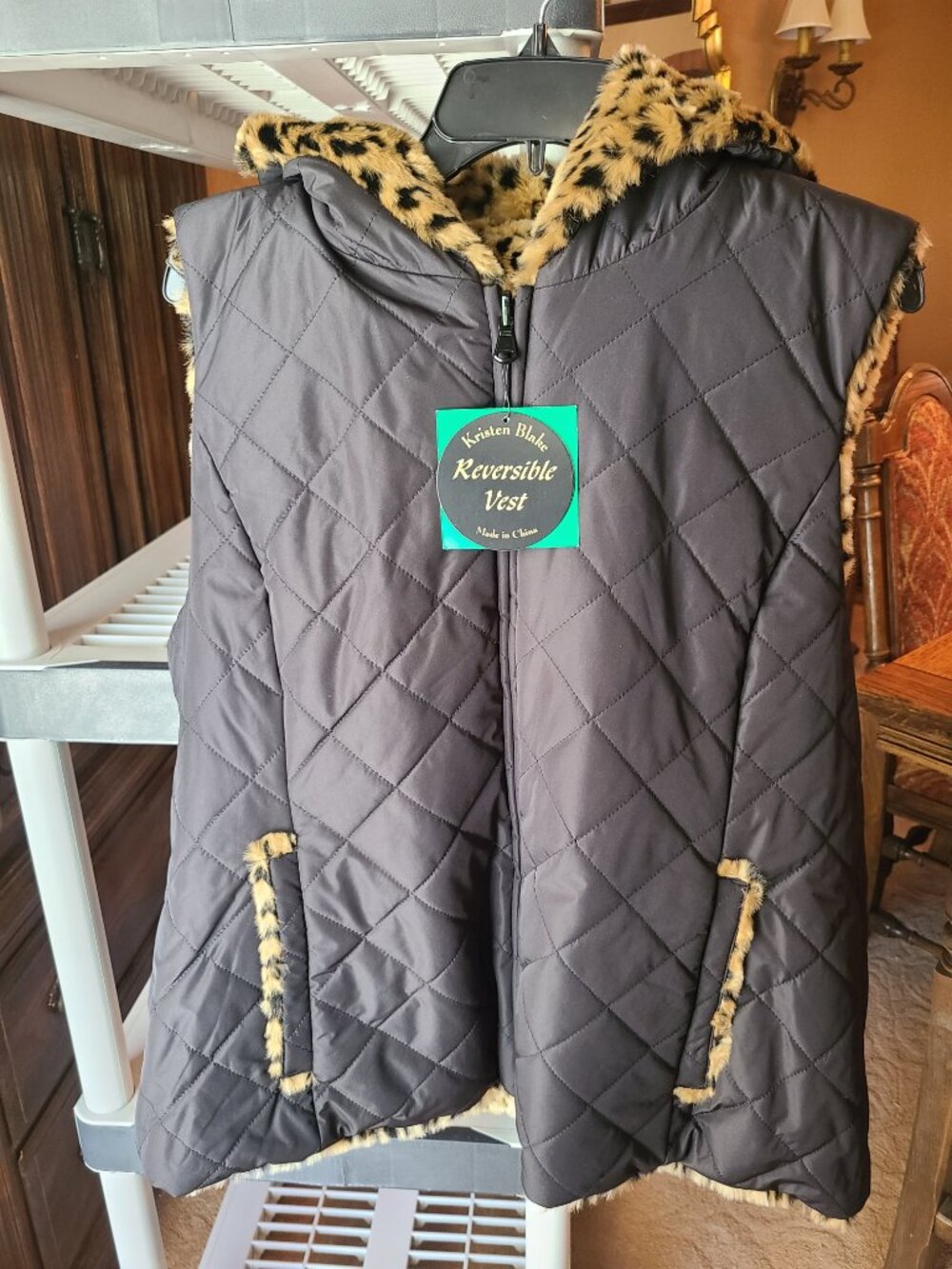 NWT Kristen Blake Faux Fur Reversible Hooded Vest Leopard / Black XL - Picture 6 of 6
